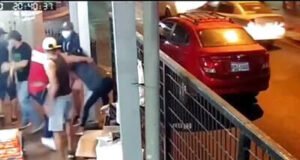 VIDEO: Woman Overpowers Her Kidnapers, Kills One In The Process